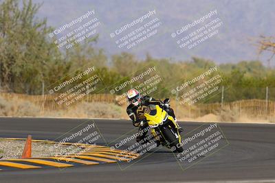 media/Oct-09-2022-SoCal Trackdays (Sun) [[95640aeeb6]]/Turn 3 (930am)/
